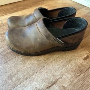 DANSKO Professional Clog Antique Brown Size 39